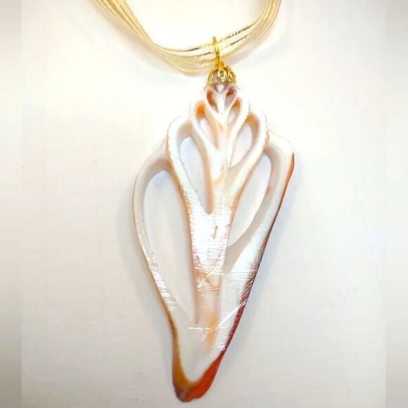 Seashell Conch Slice Glitter Gold Ribbon Handmade Christmas Ornament - Picture 6 of 12